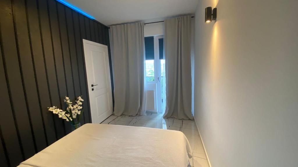 Q Luxury Apartment - Palas Center ヤシ エクステリア 写真