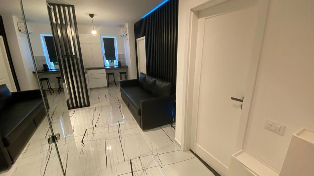 Q Luxury Apartment - Palas Center ヤシ エクステリア 写真