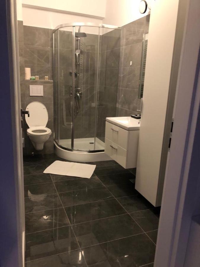 Q Luxury Apartment - Palas Center ヤシ エクステリア 写真